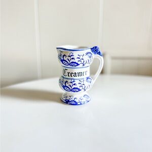 Vintage Blue Onion Japan Creamer 💙